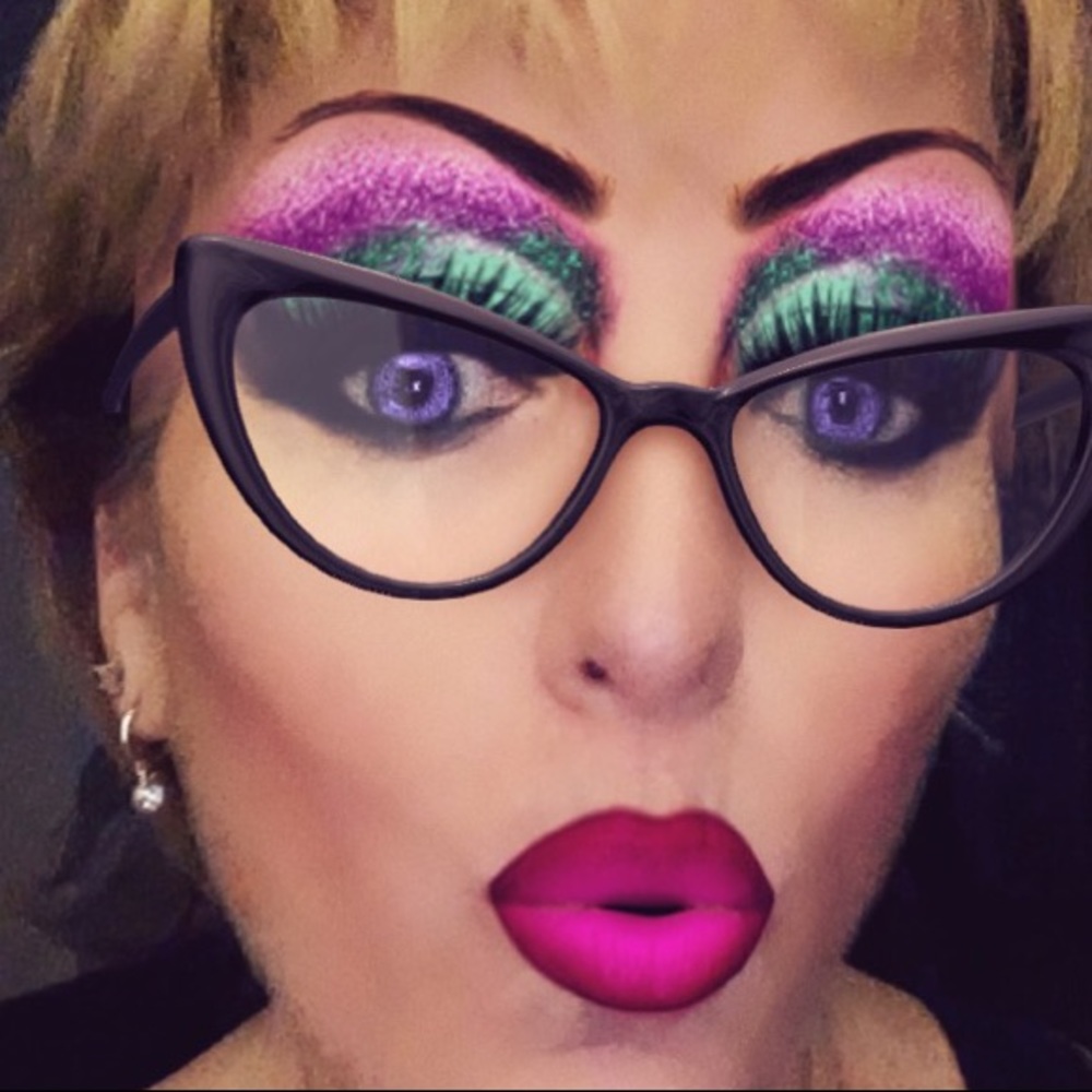 Meet your Posher, Jeanne